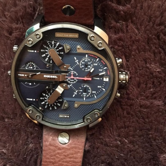 Men's Diesel Watch - Picture 13 of 16